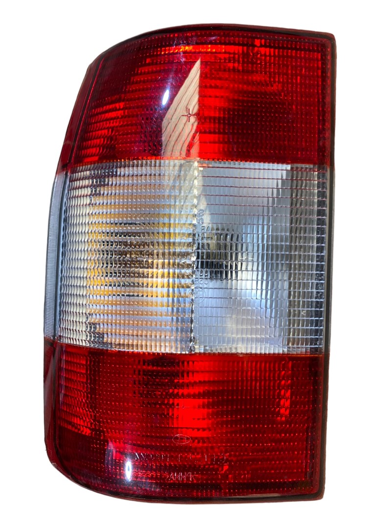 Achterlicht Patriot links - Photoroom 001 20230925 111234 1 - 316000-3716011-10