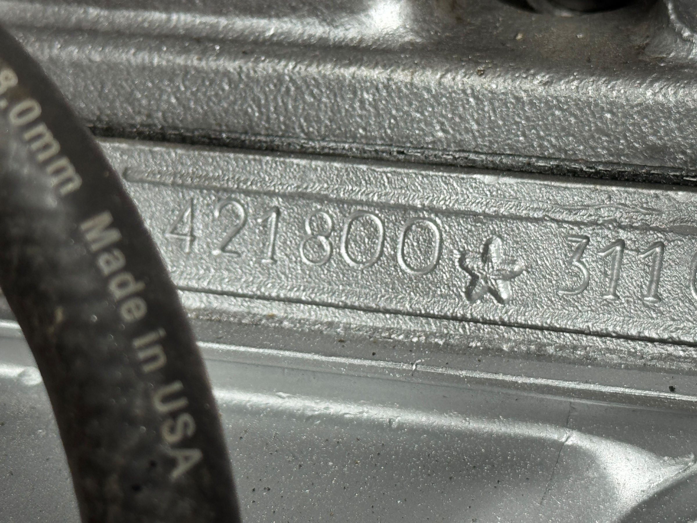 Gereviseerde UAZ/ZMZ 2.9 liter carburatiemotor (4218) - Photoroom 007 20250705 171711 - 421800 - 30503647 - V