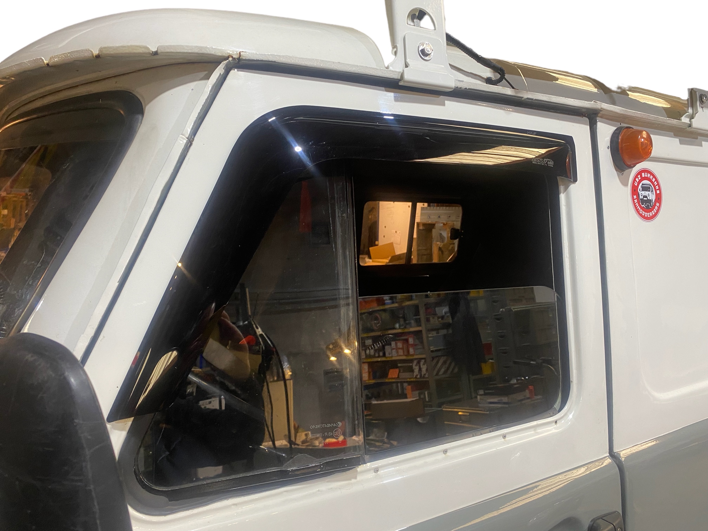 Zijwindschermen zijdeuren UAZ Buhanka (per set) / winddeflectors - Photoroom 20231023 150525 - 459950134-