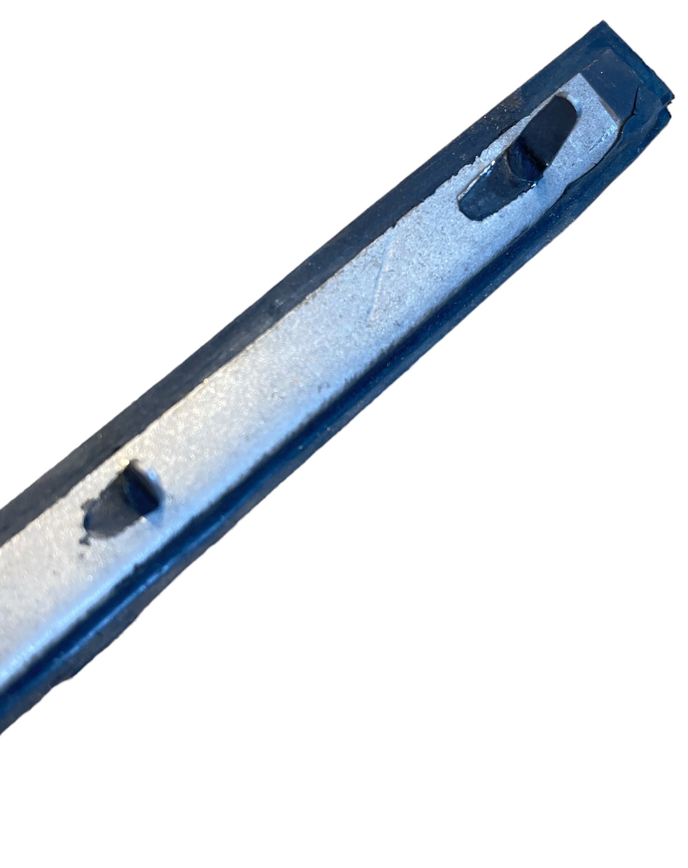 Verticaal geleidenrubber hefraam voordeuren - Photoroom 20240430 130835 - 469-6113148